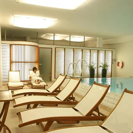 Hotel Garten Hirschenhof 4*
