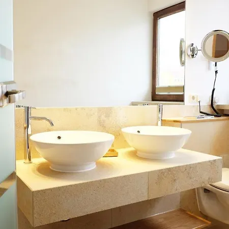 Hotel Garten Hirschenhof 4*