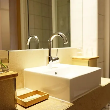 Hotel Garten Hirschenhof 4*